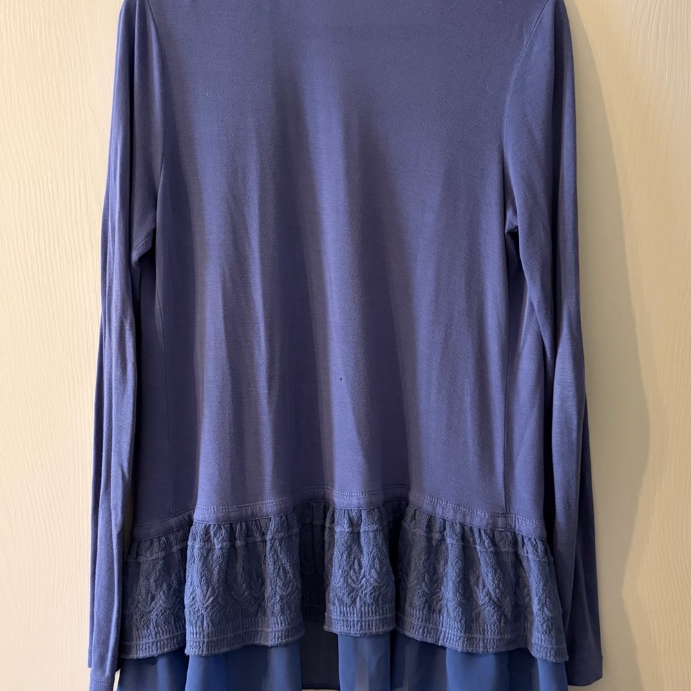 LOGO by Lori Goldstein Periwinkle Blue Long Sleeve Ruffle-Hem Top